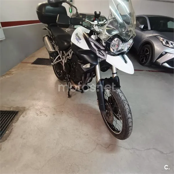 Triumph Tiger 800 XC - Vista 1