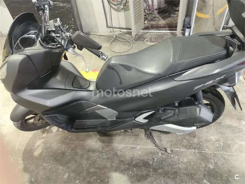 Honda PCX125 - Vista 1