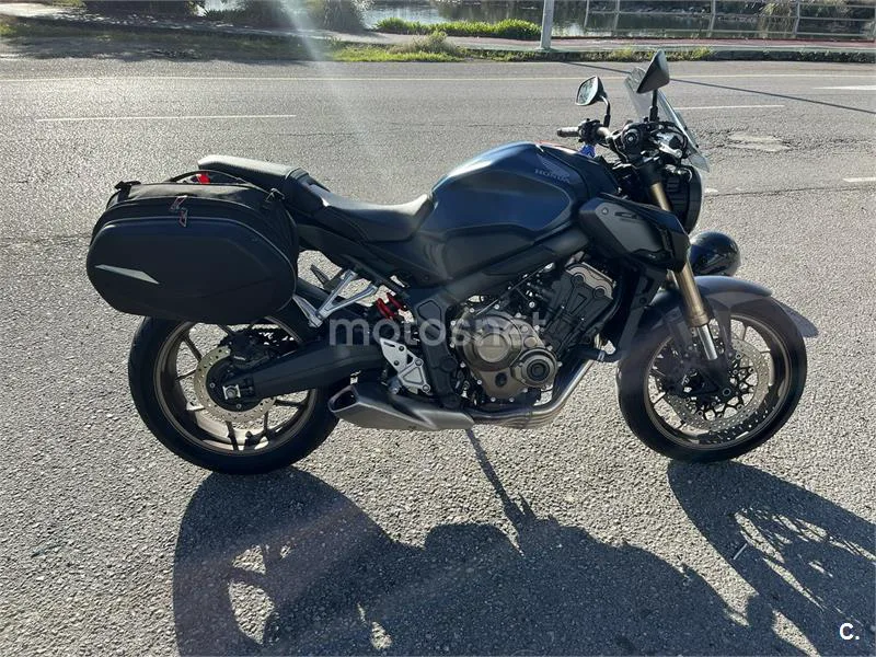 Honda CB650R - Vista 1