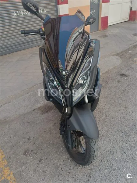 Kymco K-XCT 300i - Vista 1
