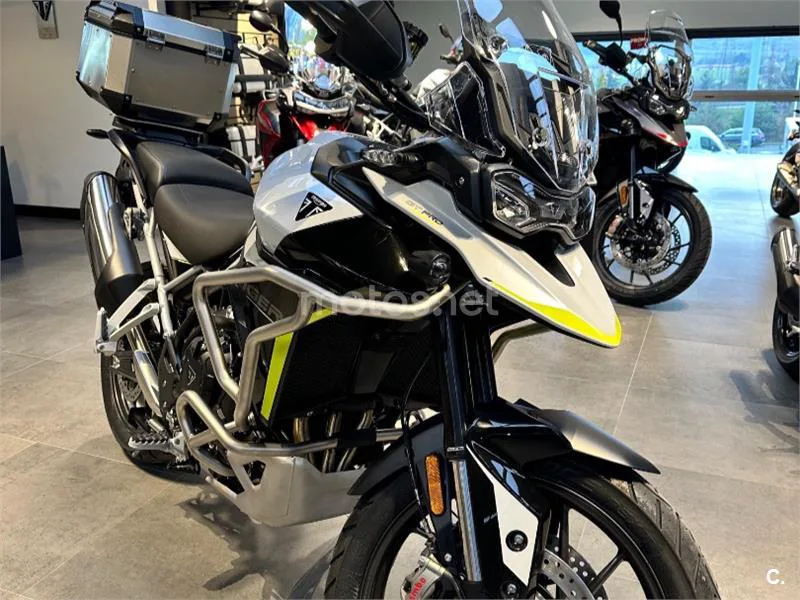 Triumph Tiger 900 - Vista 1