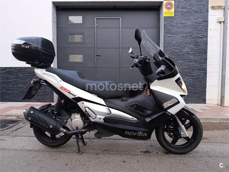 Aprilia SR Max 125 - Vista 1