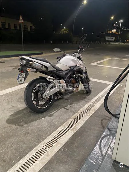 Suzuki GSR600 2600 € 2007 Murcia - 1