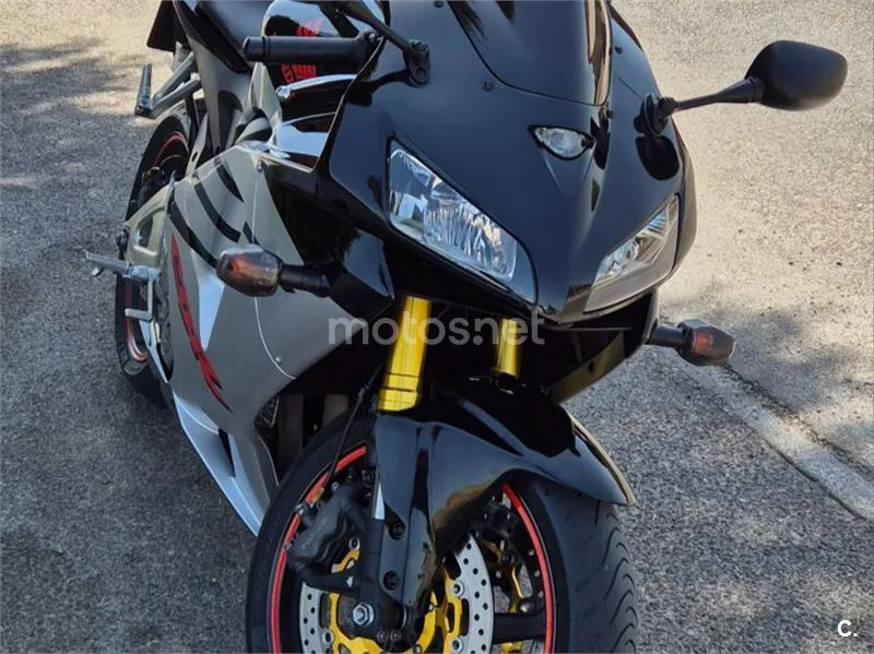 Honda CBR600RR - Vista 1