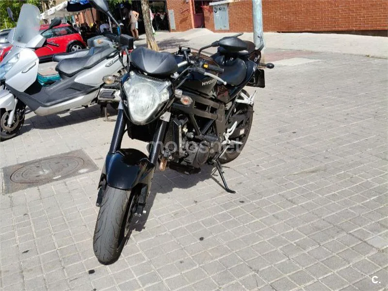 Hyosung GT 650 R Comet 1650 € 2015 Madrid - 1