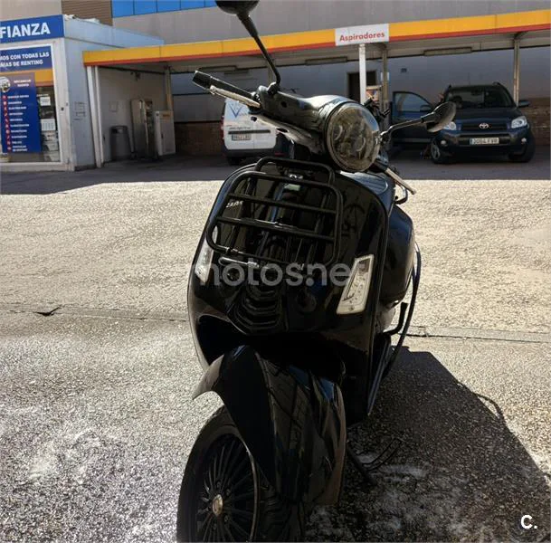 Vespa GTS SuperSport 125 4100 € 2019 Madrid - 1