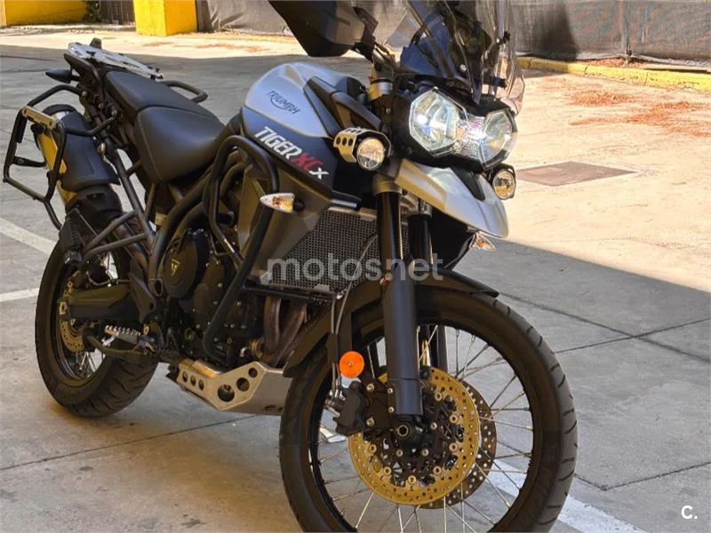 Triumph Tiger 800 XCX - Vista 1