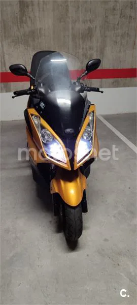 Kymco Super Dink 125 2490 € 2016 Madrid - 1