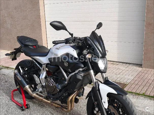 Yamaha MT-07 - Vista 1