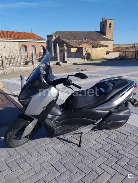 Yamaha XMAX 300 - Vista 1