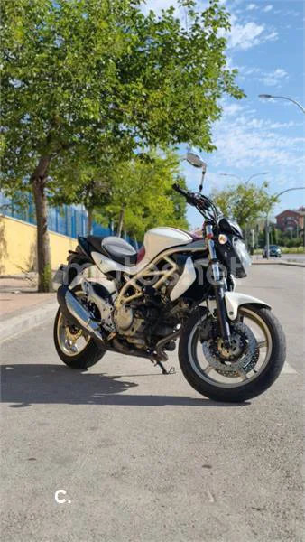 Suzuki Gladius 650 3000 € 2009 Madrid - 1