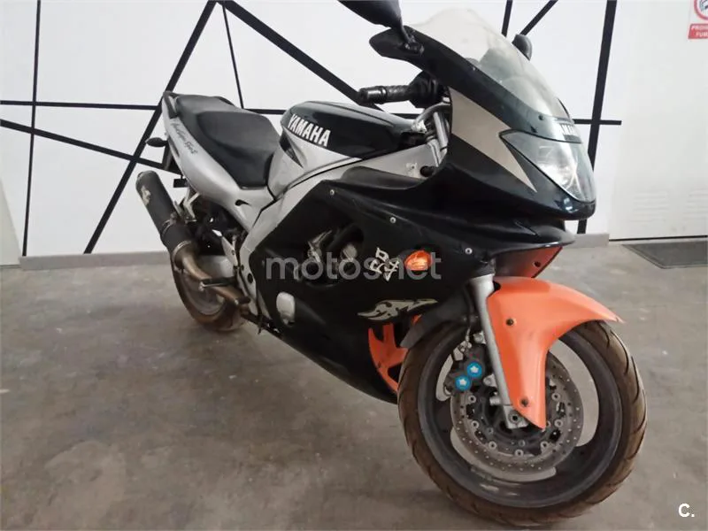 Yamaha YZF-R6 - Vista 1