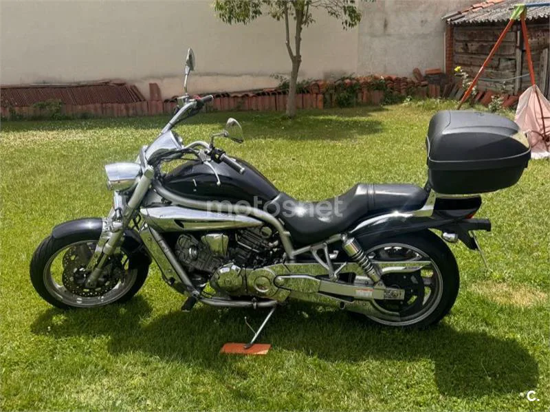 Hyosung Aquila GV 650 2000 € 2006 Segovia - 1