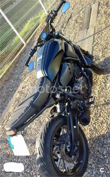 Yamaha XSR700 - Vista 1
