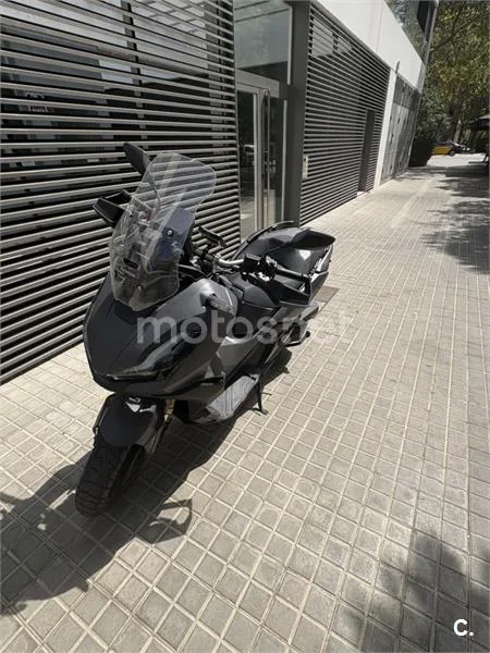 Honda ADV350 4800 € 2023 Barcelona - 1