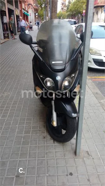 Piaggio XEvo 125 - Vista 1