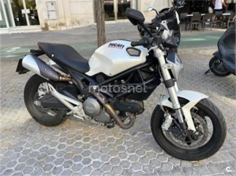 Ducati Monster 696 4390 € 2010 Sevilla - 1
