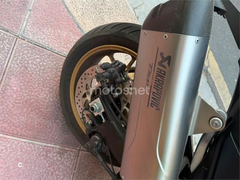 Yamaha TMAX - Vista 1