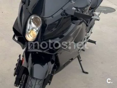 Hyosung GT 650 R Comet 2700 € 2009 Madrid - 1