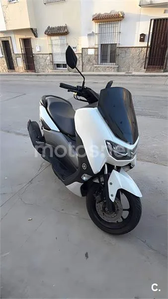 Yamaha NMAX - Vista 1
