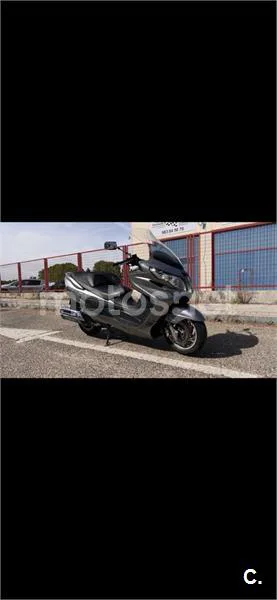 Suzuki Burgman 400 1900 € 2008 Valladolid - 1