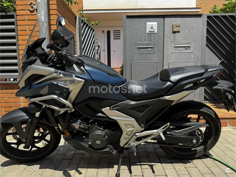 Honda NC750X - Vista 1