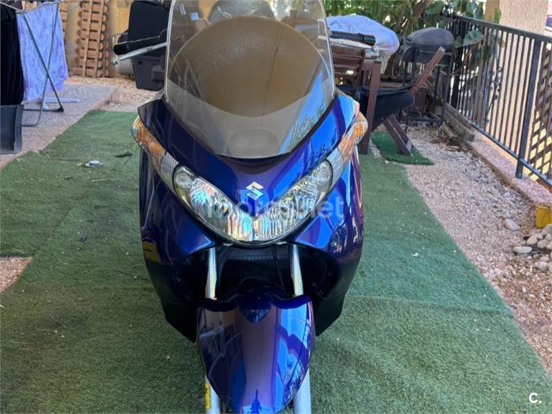 Suzuki Burgman 125 - Vista 1