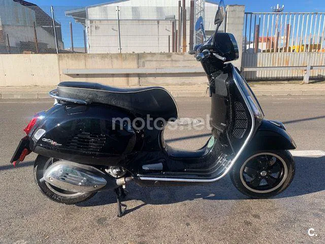 Vespa GTS Super 300 4500 € 2022 Madrid - 1