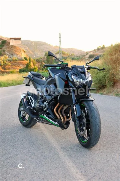 Kawasaki Z800 - Vista 1