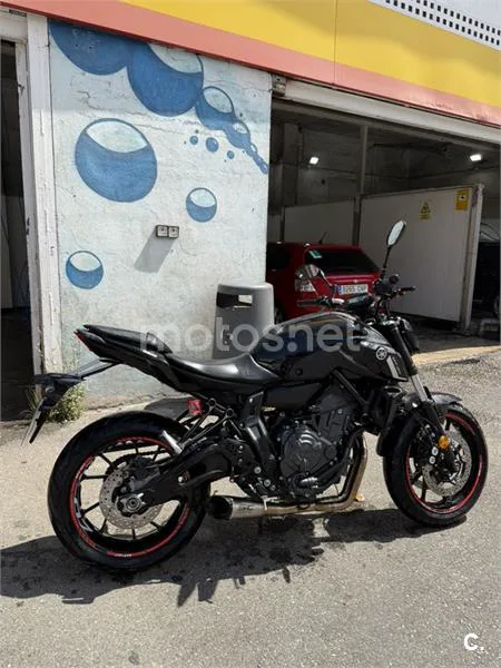 Yamaha MT-07 - Vista 1