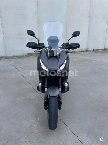 Honda X-ADV - Vista 1