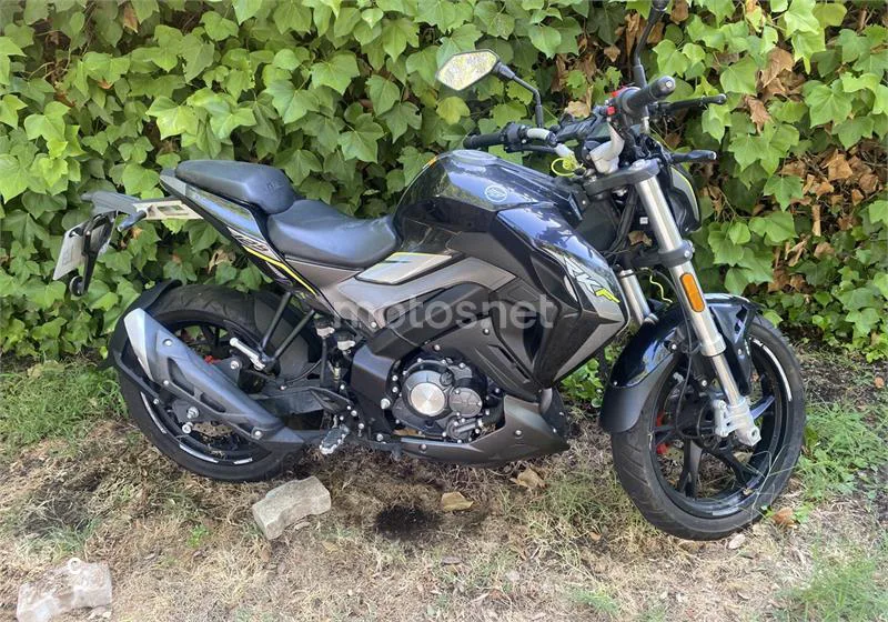 Keeway RKF 125 - Vista 1