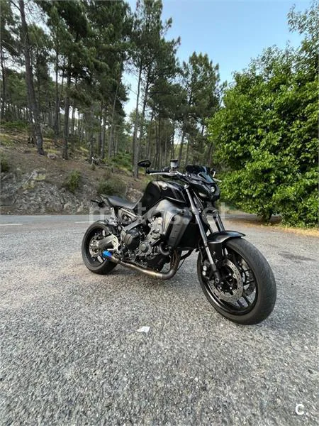 Yamaha MT-09 - Vista 1