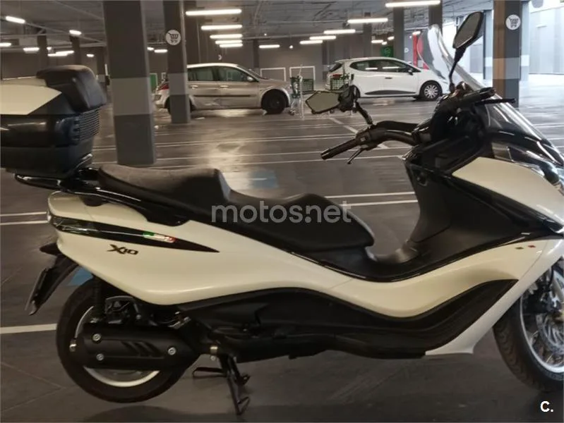 Piaggio X10 125 - Vista 1