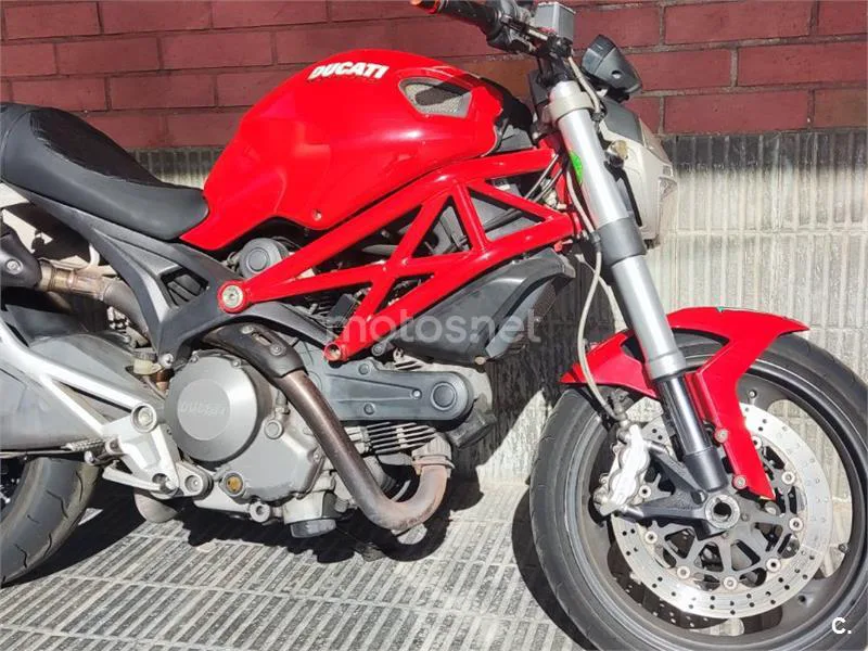 Ducati Monster 696 2000 € 2008 Barcelona - 1