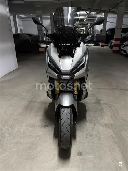 Honda X-ADV - Vista 1