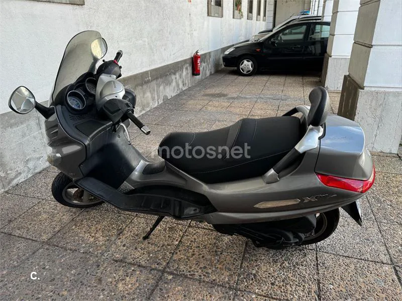 Piaggio XEvo 400 - Vista 1