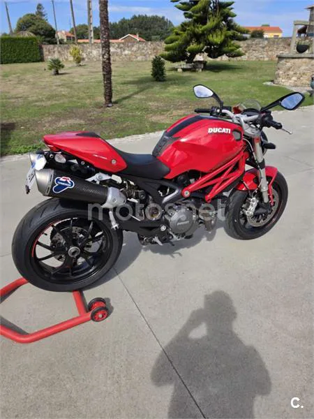 Ducati Monster 796 - Vista 1