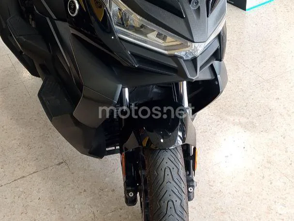 Voge SR4 Max 4500 € 2024 Sevilla - 1