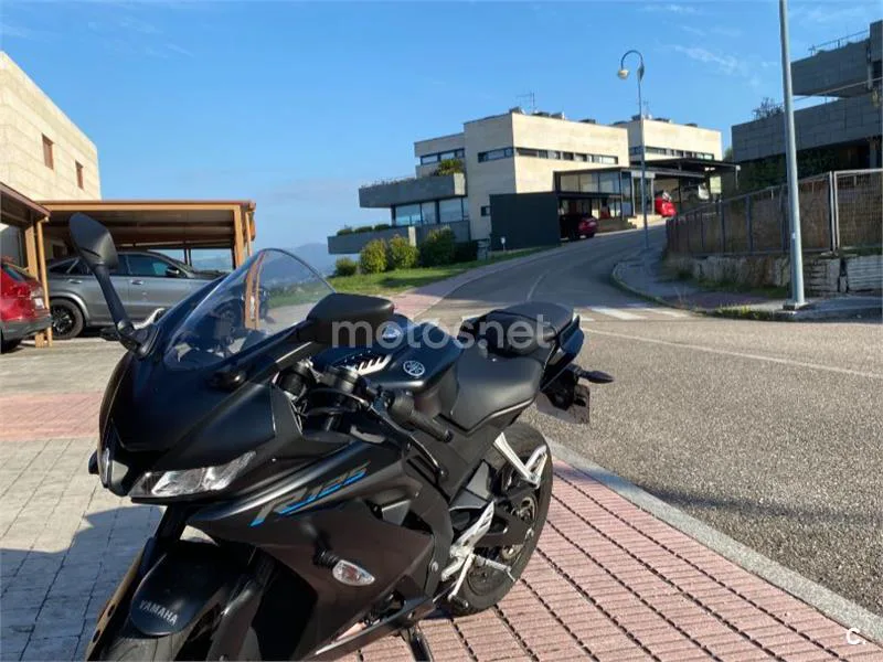 Yamaha YZF-R125 - Vista 1