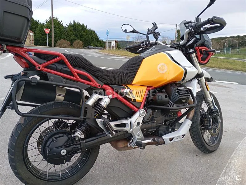 Moto Guzzi V85 TT 7500 € 2023 Cantabria - 1