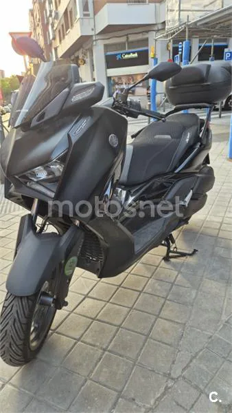 Yamaha XMAX 300 5100 € 2024 Madrid - 1