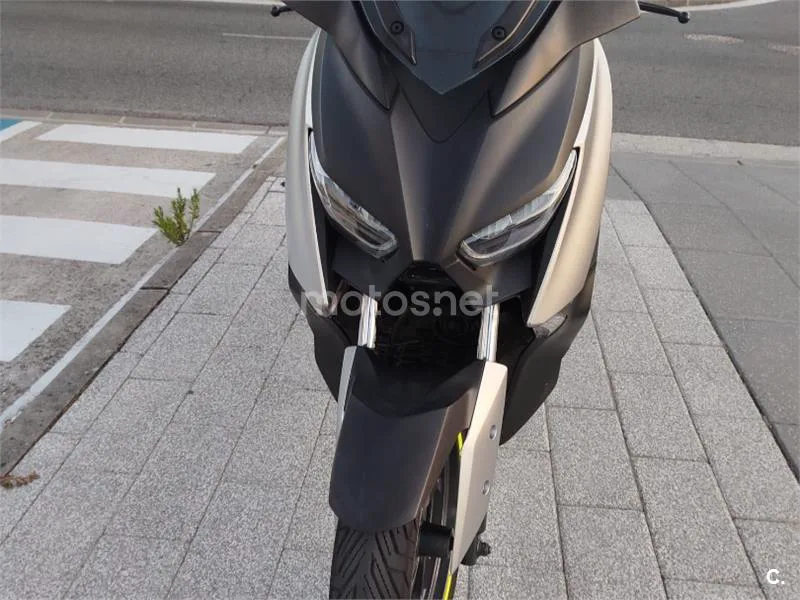 Yamaha XMAX 300 3900 € 2019 Navarra - 1
