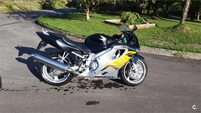 Honda CBR600F 2700 € 1999 Gipuzkoa - 1