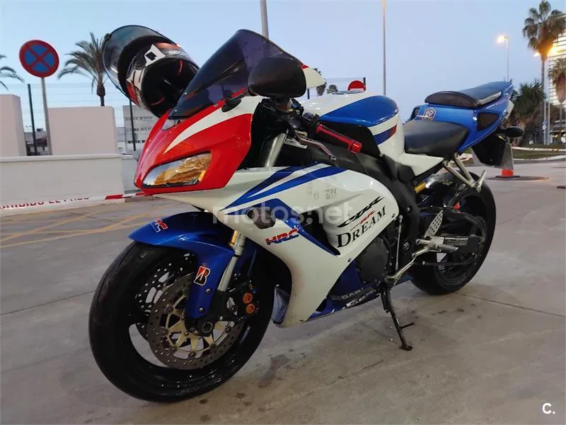 Honda CBR1000RR Fireblade 4000 € 2006 Cádiz - 1