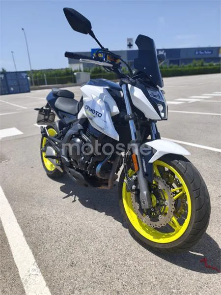 CFMOTO 650NK 3800 € 2023 Barcelona - 1