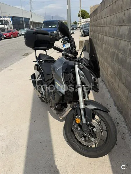 Honda CB750 Hornet 5700 € 2023 Barcelona - 1