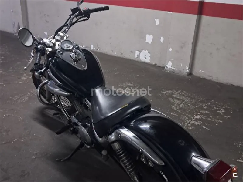 Suzuki Intruder LC 250 1400 € 2001 Alicante - 1