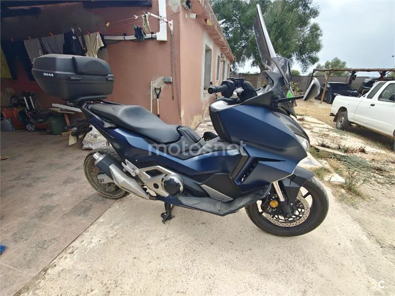Honda Forza 750 - Vista 1