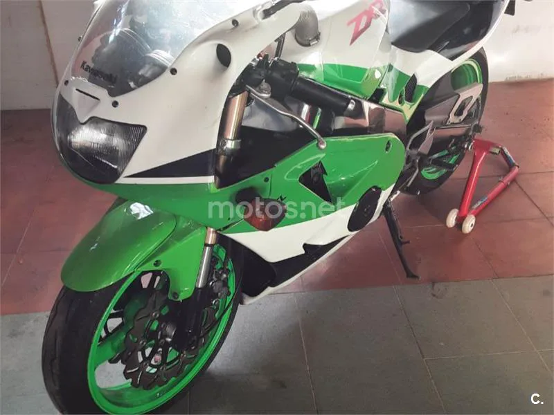 Kawasaki ZXR400 9800 € 1993 Valencia - 1